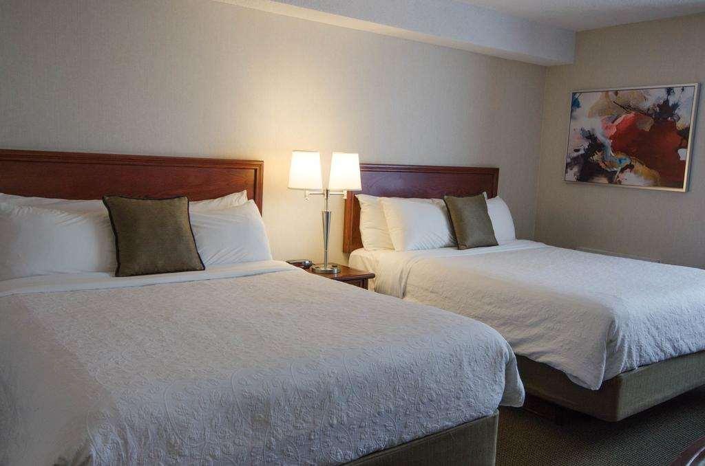 Hotel Welcominns Boucherville Room photo